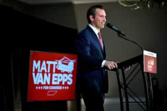 US Election 2026 Outlook: Republicans Face Warning Signs as Tennessee Special Election Tightens