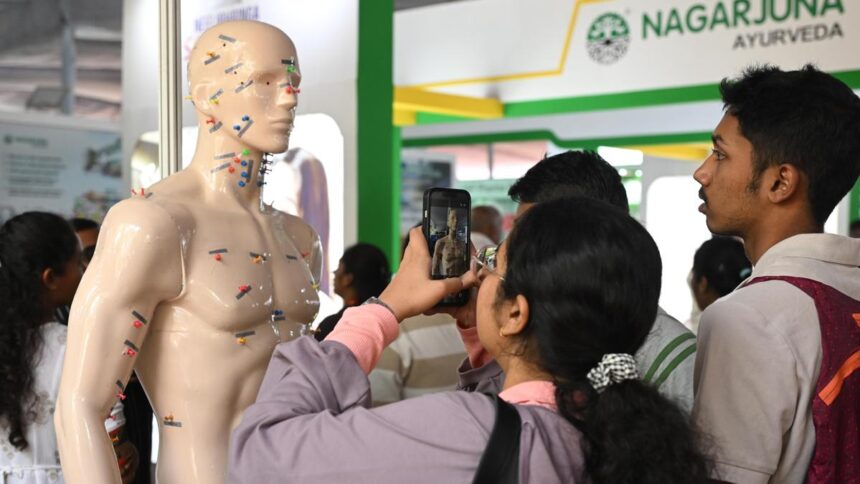 lancet-experts-call-for-a-‘citizen-centric’-healthcare-delivery-and-use-of-technology