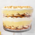 this-no-bake-banana-pudding-cake-is-always-a-hit