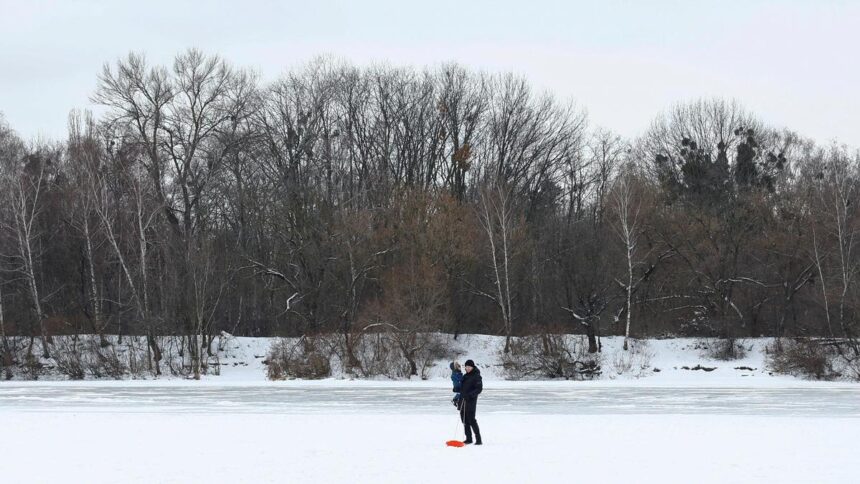 ukraine-cuts-power-to-moldova-as-kyiv-battles-winter-cold