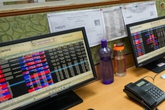 what-is-stt?-fm-sitharaman-proposed-up-to-150%-hike-in-f&o-trading-in-union-budget