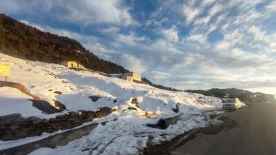 snow-falls-in-higher-reaches-of-uttarakhand;-snow-warning-has-been-issued-in-some-districts