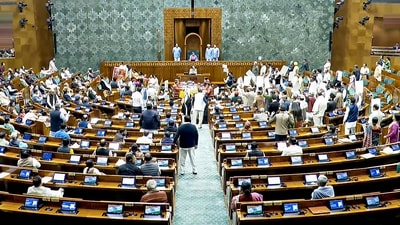 women-mps-carry-banners,-surround-pm’s-seat:-what-happened-minutes-before-modi’s-speech-in-lok-sabha?