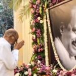 sharad-pawar-goes-to-sunetra’s-residence;-meeting-with-his-son-parth-and-joy-in-barmati