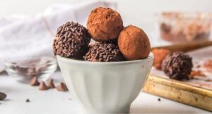 these-little-chocolate-truffles-are-seriously-addictive!
