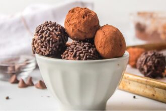 these-little-chocolate-truffles-are-seriously-addictive!