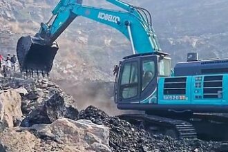 18-killed-in-‘rat-hole’-mine-explosion-in-meghalaya,-shah-dial-cm-sangma-|-top-point