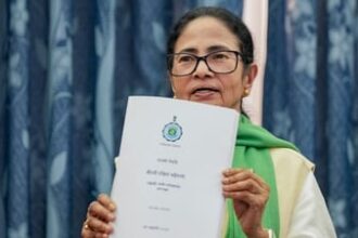 pm-modi-attacks-mamata-over-sir-hearing,-accuses-tmc,-opposition-of-‘protecting-intruders’