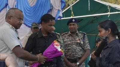 4-maoists-surrendered-to-the-police-in-odisha’s-kandhamal