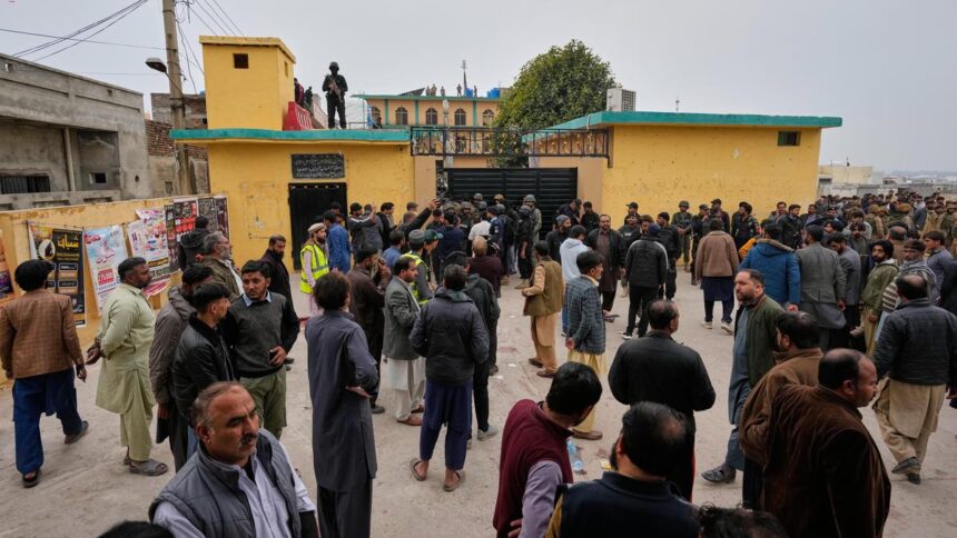 islamabad:-at-least-31-killed,-many-injured-in-suicide-attack-at-shia-religious-center-in-pakistan