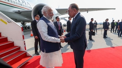 prime-minister-narendra-modi-arrived-in-malaysia-on-a-two-day-visit | GIBN prime-minister-narendra-modi-arrived-in-malaysia-on-a-two-day-visit