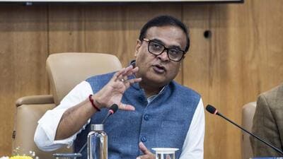 gogoi-trained-in-pakistan,-mha-should-probe: assam-cm;-mp-slams-allegations