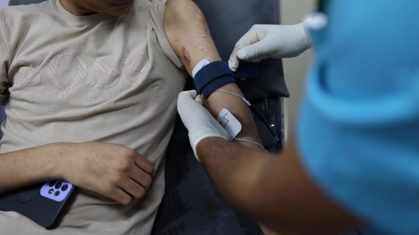 ai-powered-apps-and-bots-are-barging-into-medicine;-doctors-have-questions