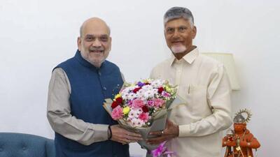naidu-asked-amit-shah-to-legislate-for-amravati-statutory-status