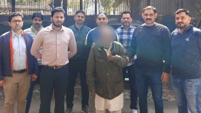 delhi-triple-murder-case:-‘dad’-arrested,-made-poisoned-laddus