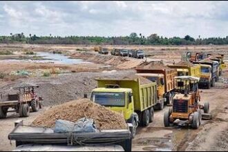 sc-directs-tamil-nadu-to-submit-probe-details-in-cauvery-sand-mining-case
