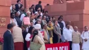 opposition-mps-protest-outside-parliament-over-india-us-deal,-chant-‘trap-deal’-|-watch