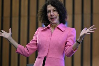 bacteria-can-talk-to-each-other-and-are-multilingual,-says-biologist