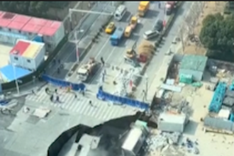 watch:-huge-sinkhole-appears-in-shanghai-during-metro-construction