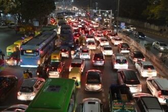 missing-in-action:-while-delhi-crawls,-where-are-the-traffic-cops?