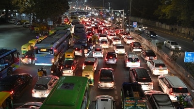 missing-in-action:-while-delhi-crawls,-where-are-the-traffic-cops?