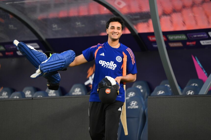 ‘we-don’t-over-analyze’-–-kotak-brushes-off-concerns-about-abhishek’s-form