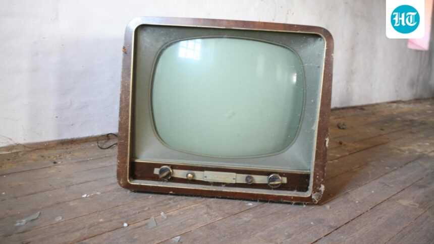 berlin-film-festival-contender-“flies”-explores-loneliness-and-unexpected-connections-in-mexico-city