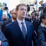 mark-zuckerberg-said-he-reached-out-to-apple-ceo-tim-cook-to-discuss-“the-well-being-of-teens-and-children.”