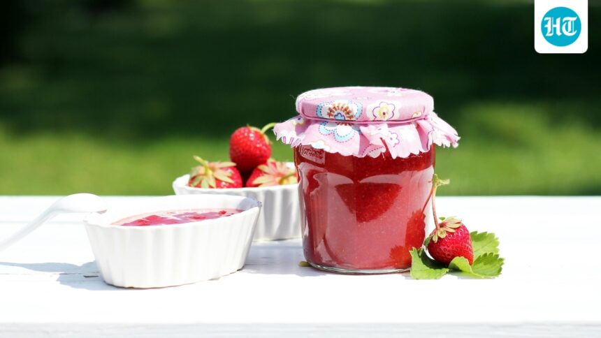 a-florida-gastroenterologist-shares-a-recipe-for-high-fiber-strawberry-chia-seed-jam-with-no-added-sugar | GIBN a-florida-gastroenterologist-shares-a-recipe-for-high-fiber-strawberry-chia-seed-jam-with-no-added-sugar