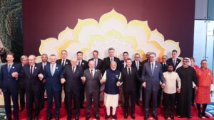 pm-modi-calls-for-openness,-slams-countries-and-firms-developing-ai-‘confidentially’