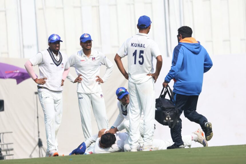 uttar-pradesh-player-prashant-vir-suffers-from-a-shoulder-injury