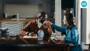 a-relationship-coach-shares-18-healthy-habits-that-make-couples-successful