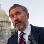 after-trump’s-“aliens”-declaration,-us-congressman-reminds-“epstein-files”:-“weapon-of-mass-distraction”