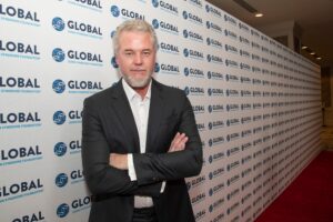 eric-dane:-patrick-dempsey,-nina-dobrev-and-other-celebrities-honor-the-late