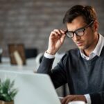 do-you-really-need-blue-light-glasses?-your-eye-doctor-explains-what-actually-helps-your-eyes