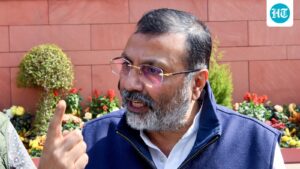 nishikant-dubey-criticizes-congress:-nehru-demonstrated-‘snake-dance’,-pm-modi-demonstrated-artificial-intelligence