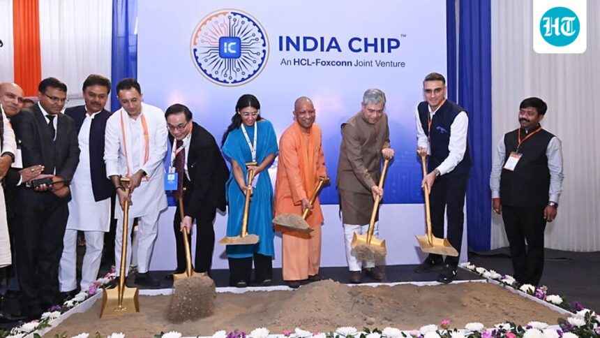 pm-modi-and-yogi-adityanath-lead-rs-3,700-crore-hcl-foxconn-chip-unit-acquisition-ceremony-in-up
