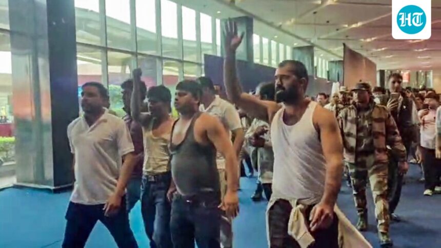 ‘endangers-the-image-of-the-republic’:-delhi-court-over-shirtless-protest-by-youth-congress-at-ai-summit