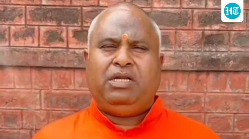 haryana-cow-guard-bittu-bajrangi-arrives-in-up-with-bharat-and-discovers-he-has-been-scammed-he-was-cheated-of-inr-30000 | GIBN haryana-cow-guard-bittu-bajrangi-arrives-in-up-‘with-bharat’-and-discovers-he-has-been-scammed;-he-was-cheated-of-inr-30,000