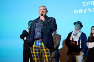 jamie-foxx-attacks-tourette’s