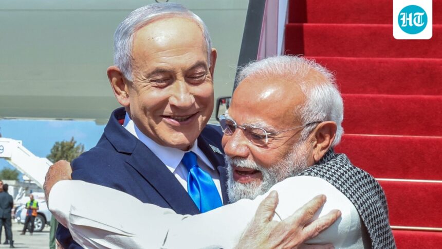an-official-reception-for-prime-minister-modi-in-israel-and-hugging-netanyahu-he-watches