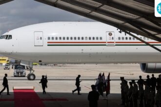 prime-minister-modi’s-plane-en-route-to-israel-has-become-the-most-followed-flight-in-the-world