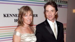martin-short’s-late-wife-nancy-dolman:-everything-to-know-about-their-marriage