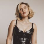 taylor-tomlinson-is-back-where-she-started