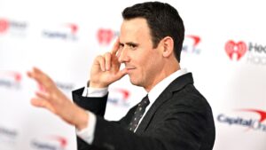 brainiac-oz-perlman-has-been-selected-as-the-entertainer-at-this-year’s-white-house-correspondents’-dinner