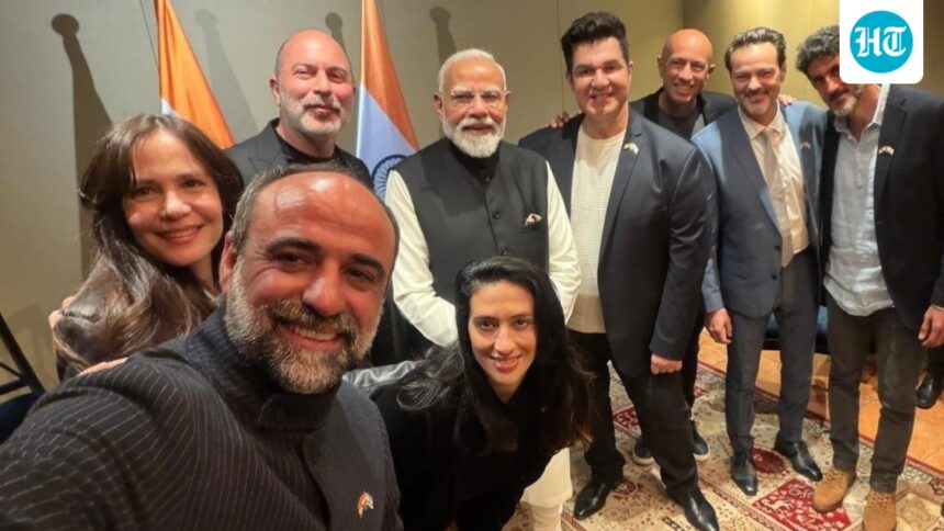 pm-modi-meets-fauda-team-in-israel,-posts-adorable-selfie