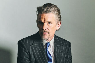 ethan-hawke’s-first-acting-award-was-a-bong-from-high-times-magazine.-with-“blue-moon”-he-aims-to-achieve-even-higher