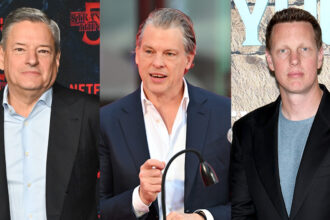 warner-bros-says:-paramount’s-new-offering-is-“superior.”-netflix-has-four-days-to-respond