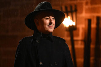 when-and-where-to-watch-the-traitors-season-4-finale-and-reunion-online