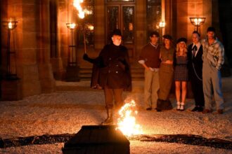 broken-pinky-promises-and-backstabbing:-the-fourth-season-of-the-series-“traitors”-concludes-with-a-dramatic-victory